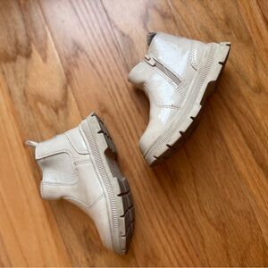 Zara Kids Neutral Patent Chelsea Boots - Beige